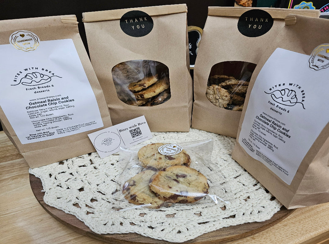 Oatmeal Raisin and Chocolate Chip Cookie combo pack